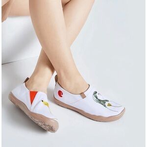 UIN Footwear My Sweeties Canvas Slip-On Shoes Size 6
